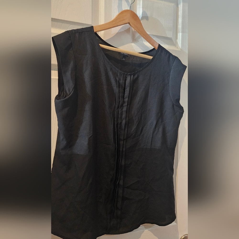 The Limited Black Cap Sleeve Blouse